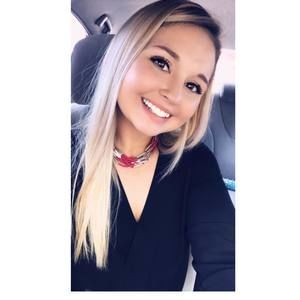 Meet your Posher, Alexis